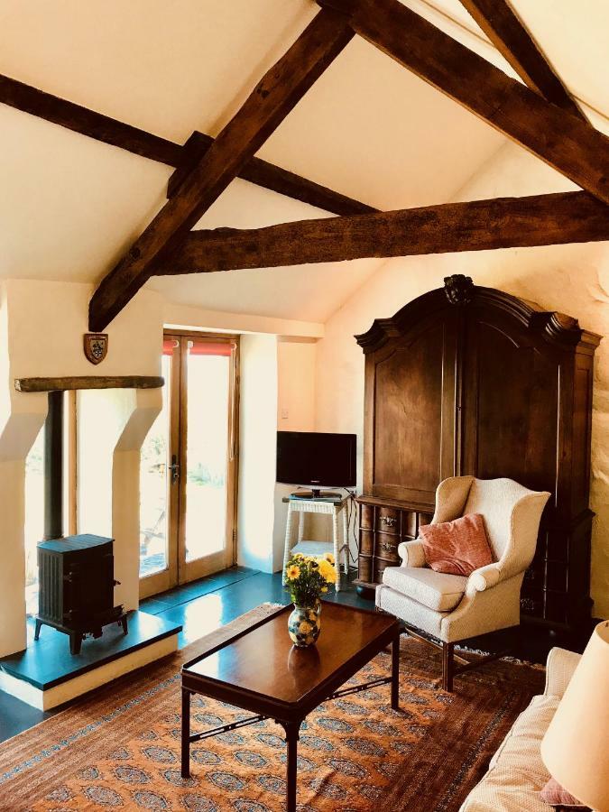The Piggery - North Wales Retreat - Wilde Retreats Villa พุชเฮลี ภายนอก รูปภาพ