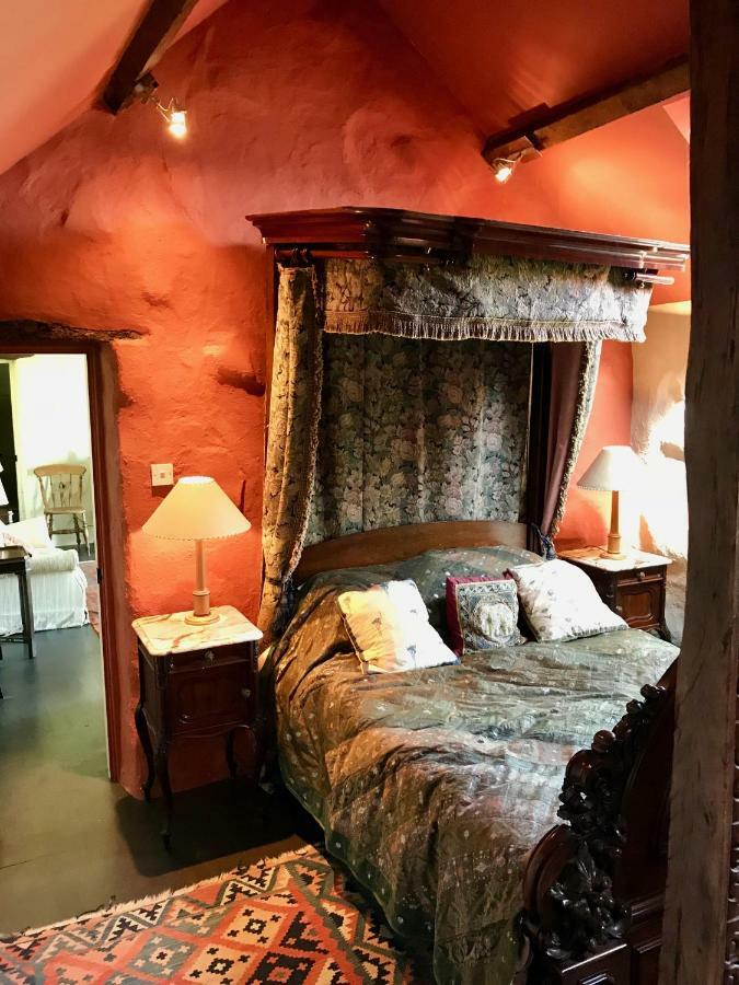 The Piggery - North Wales Retreat - Wilde Retreats Villa พุชเฮลี ภายนอก รูปภาพ